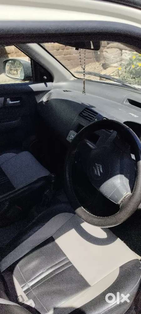 Maruti Swift Dzire 2015