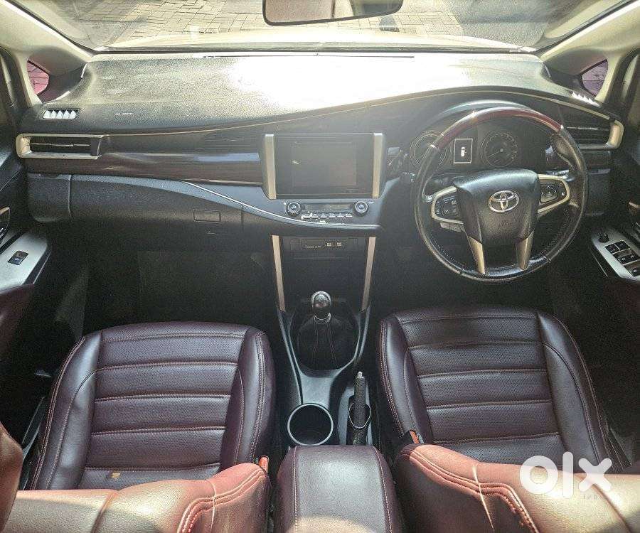 Toyota Innova Crysta 2.4 Vx Mt 8s, 2018, Diesel