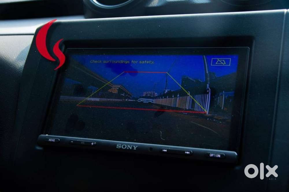 Maruti Suzuki Swift Vxi Optional, 2021, Petrol