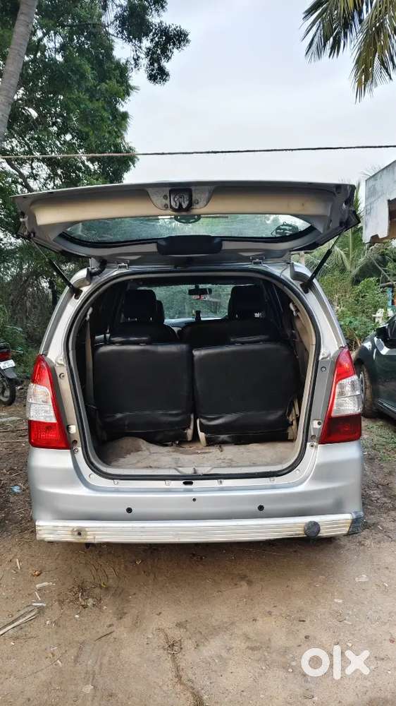 Toyota Innova 2010 Diesel Well Maintained