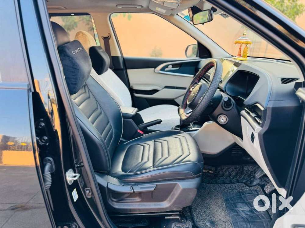 Kia Carens G1.5 6mt Gravity, 2024, Petrol