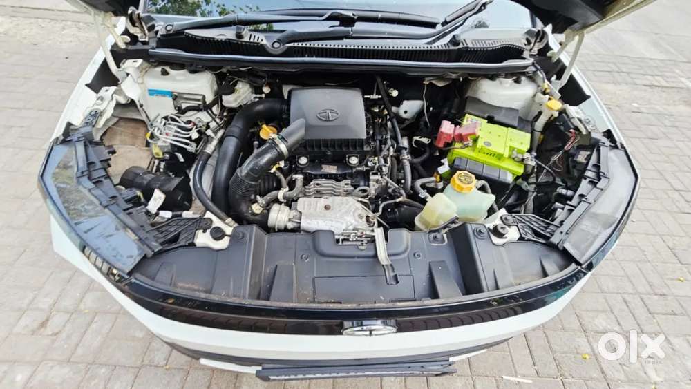Tata Nexon Creative 1.2 Revotron Petrol 6 Amt Dt, 2023, Petrol