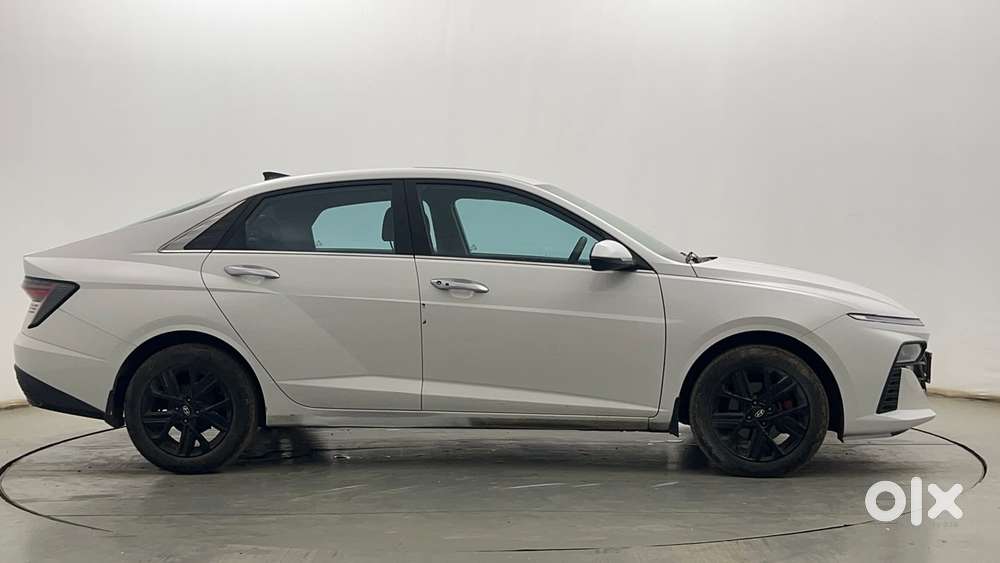 Hyundai Verna 1.5 Sx (o) Turbo Petrol Mt, 2023, Petrol