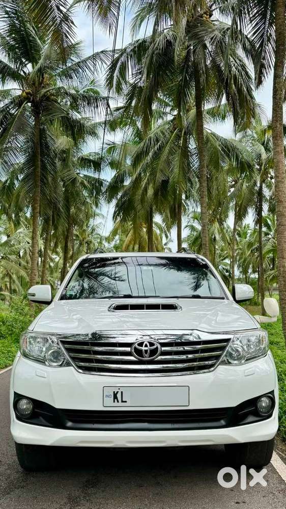 Toyota Fortuner 4x2 At, 2015, Diesel