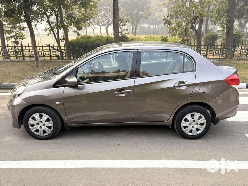 Honda Amaze, 2015, Petrol