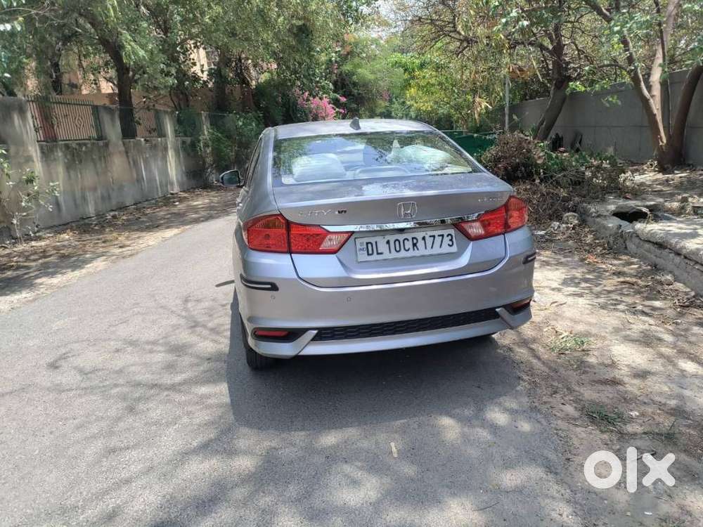 Honda City 1.5 V 5th Gen I-vtec Mt, 2022, Petrol