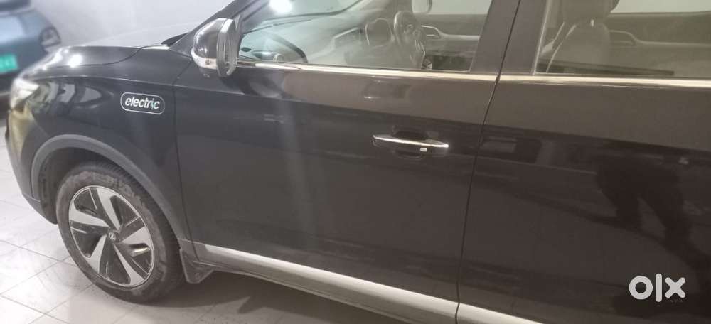 Mg Zs Ev Exclusive Iconic Ivory, 2023, Electric