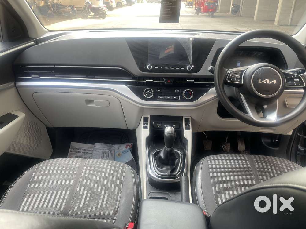 Kia Carens 1.4 Prestige Turbo 7 Str, 2022, Petrol