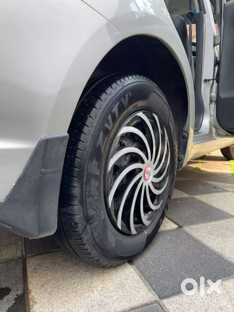 Maruti Suzuki Swift Dzire 2011 Petrol Well Maintained