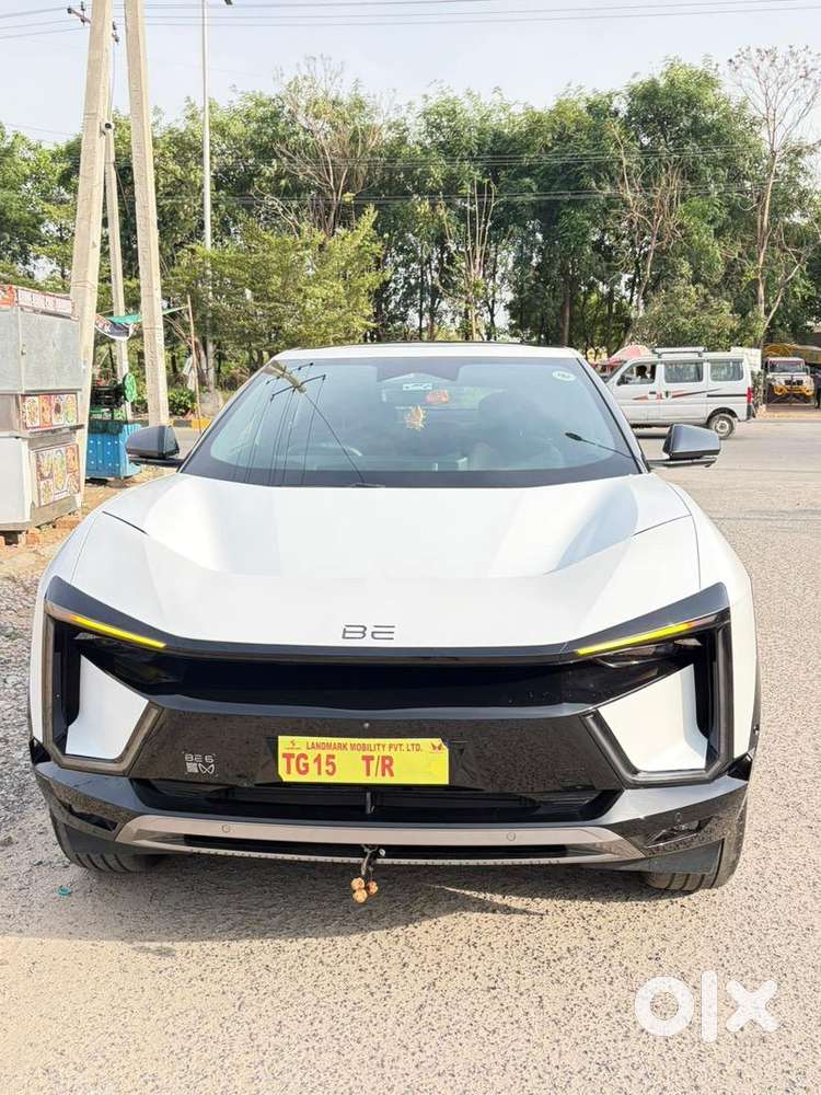 Mahindra Electric Car 2026