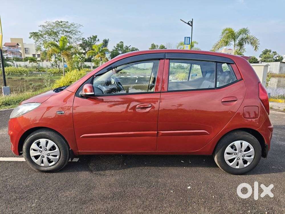 Hyundai I10 Sportz At, 2013, Petrol