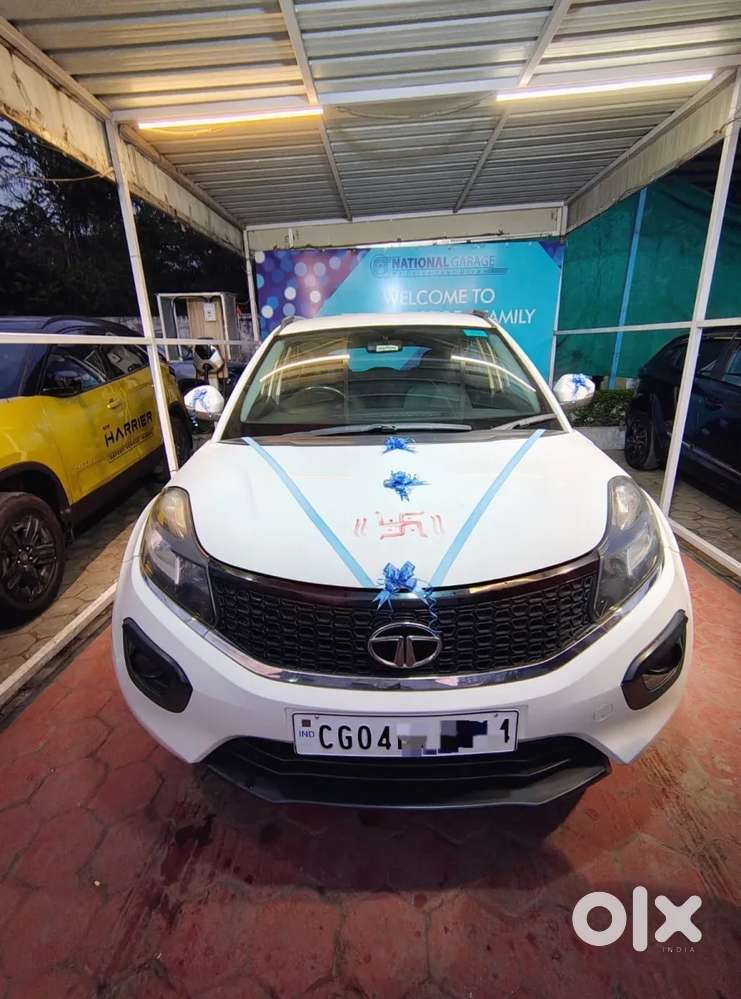 Tata Nexon 1.2 Revotron Xt, 2018, Petrol