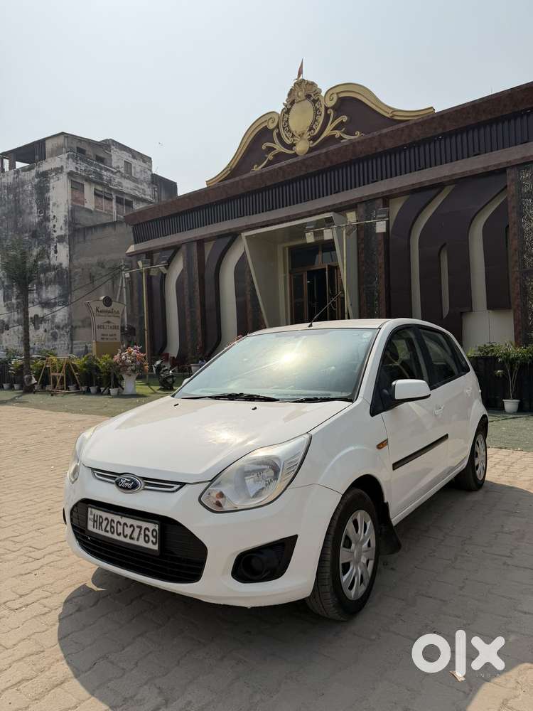 Ford Figo, 2013, Petrol