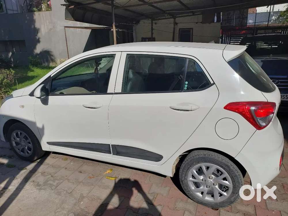 Sparingly Driven Grand I10 Sportz