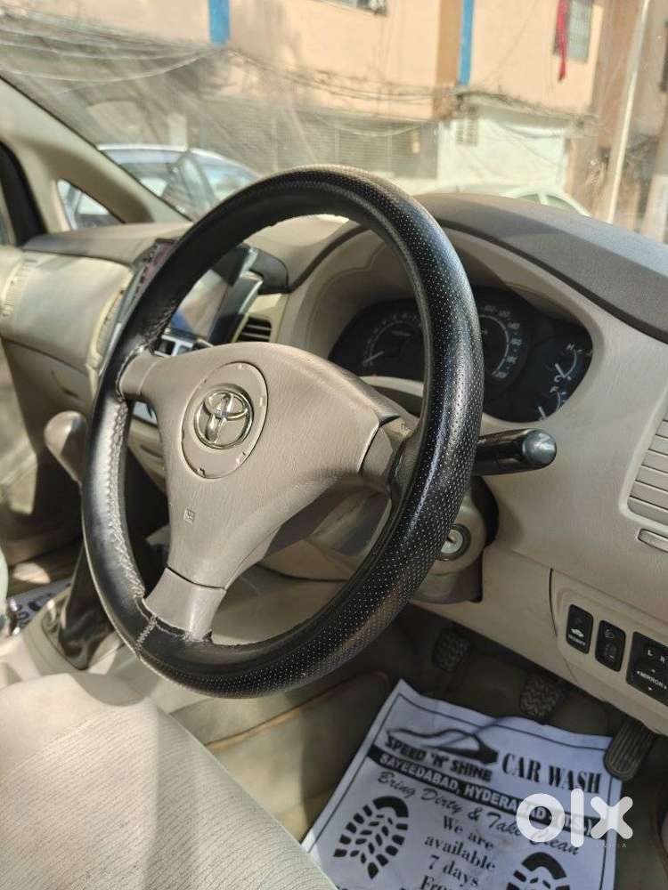 Toyota Innova 2004-2011 2.0 G (petrol) 8 Seater Bs Iv, 2009, Petrol
