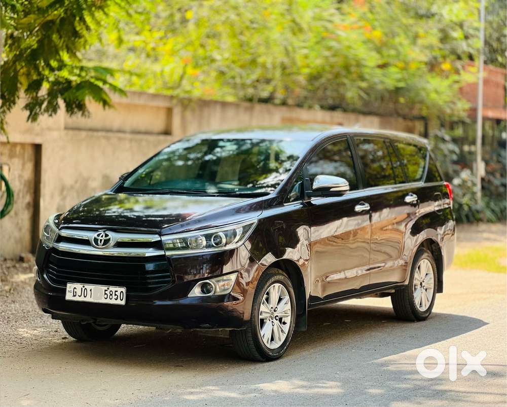 Toyota Innova Crysta