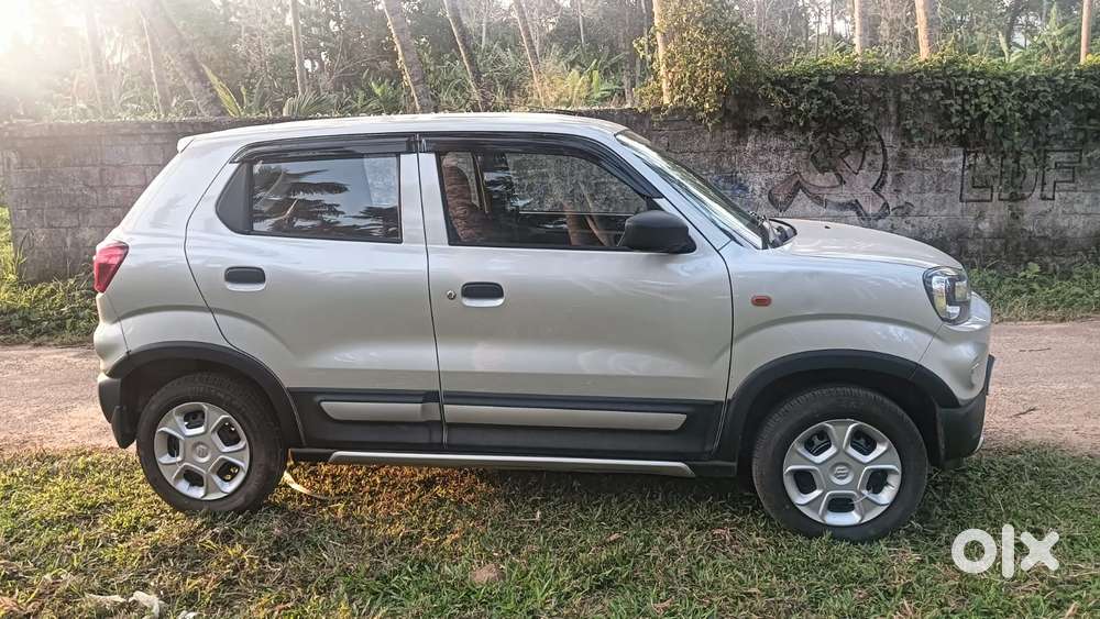 Maruti Suzuki S-presso Vxi, 2024, Petrol