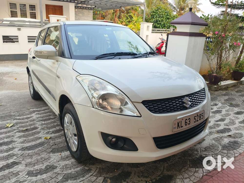 Maruti Suzuki Swift Vxi + Manual, 2011, Petrol