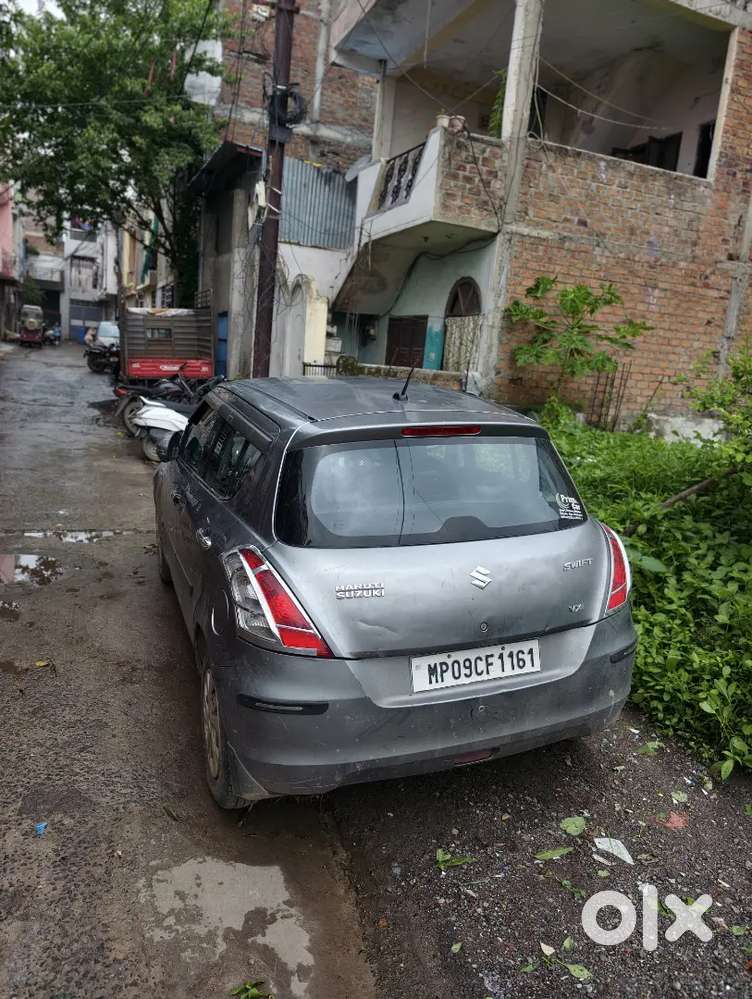 Maruti Suzuki Swift Vxi 2012