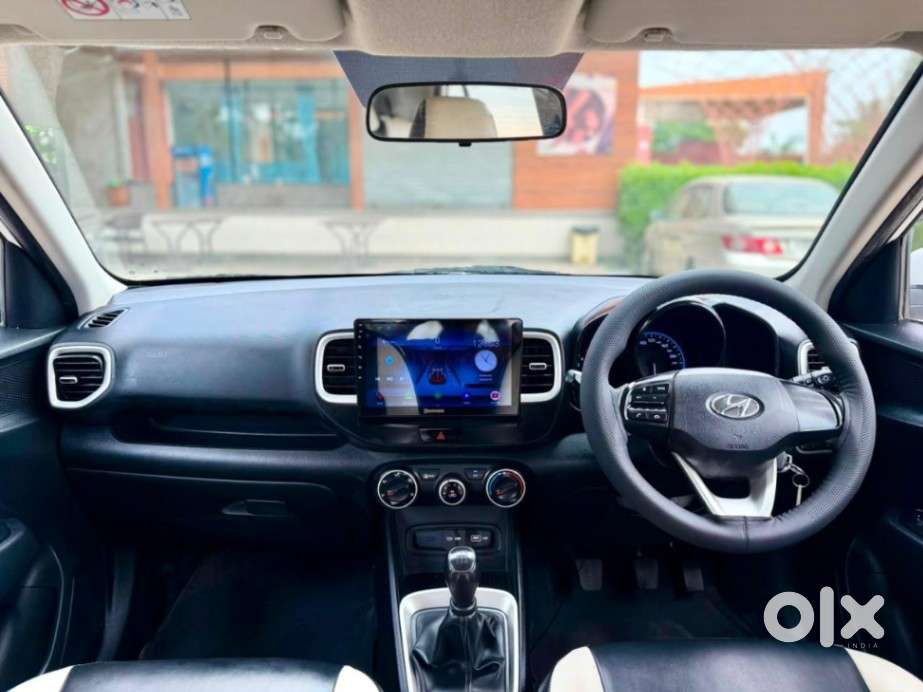 Hyundai Venue, 2021, Petrol