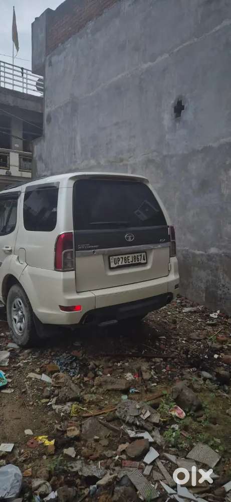Tata Safari Storme 2016 Diesel 122000 Km Driven