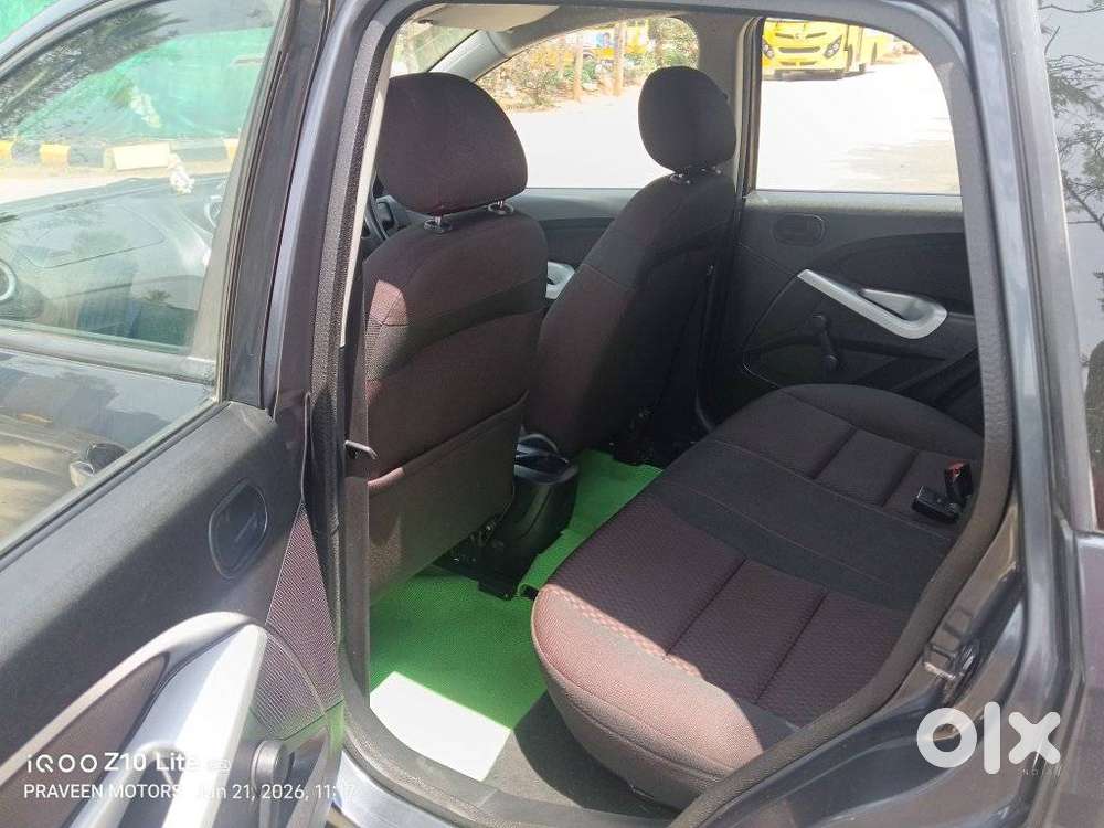 Ford Figo 1.2p Titanium Mt, 2011, Petrol
