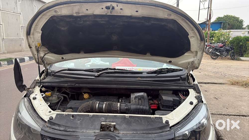 Mahindra Marazzo Diesel 2019