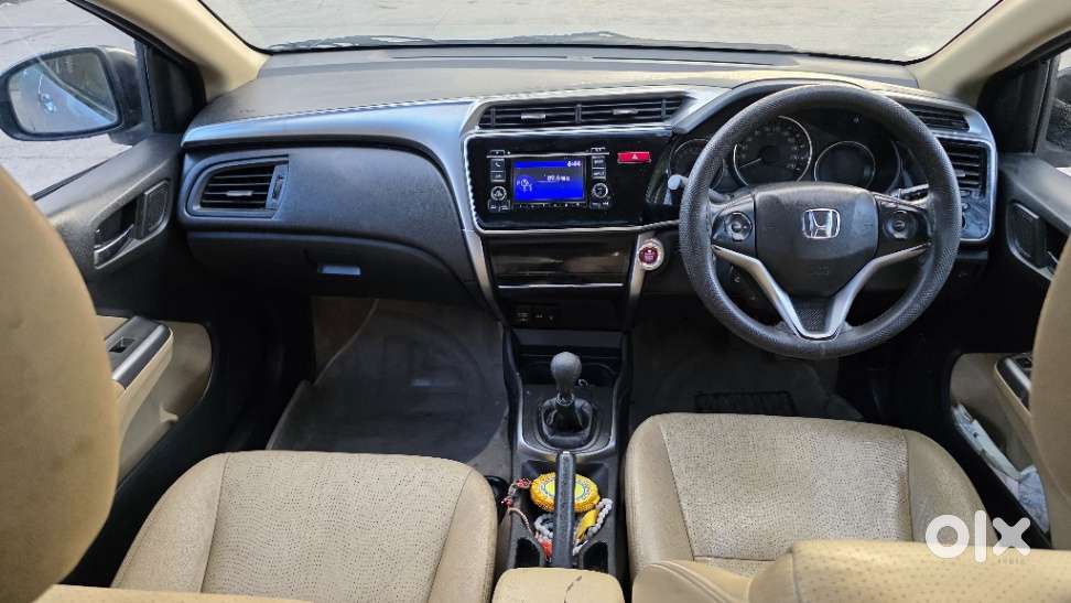 Honda City 2011-2013 1.5 V Mt Sunroof, 2015