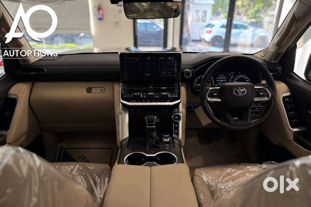 Toyota Land Cruiser Zx Petrol, 2026, Petrol