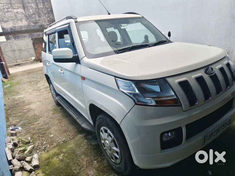 Mahindra Tuv 300 T6+ 2017