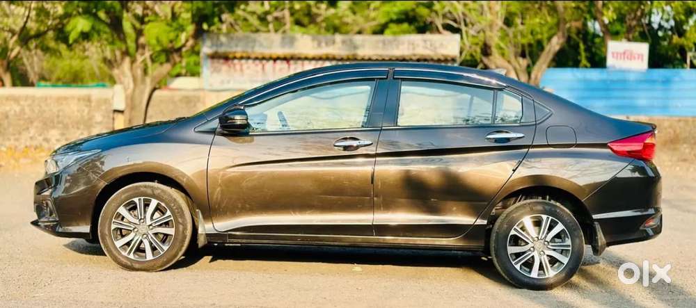 Honda City V Mt, 2022, Petrol