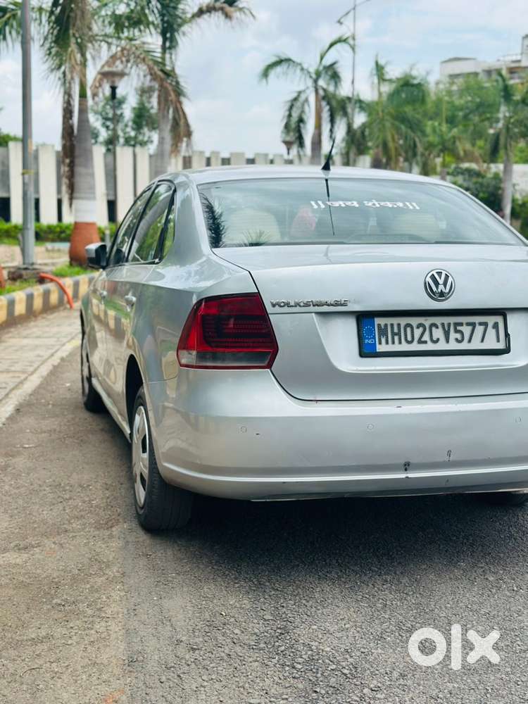 Volkswagen Petrol 2013 Car