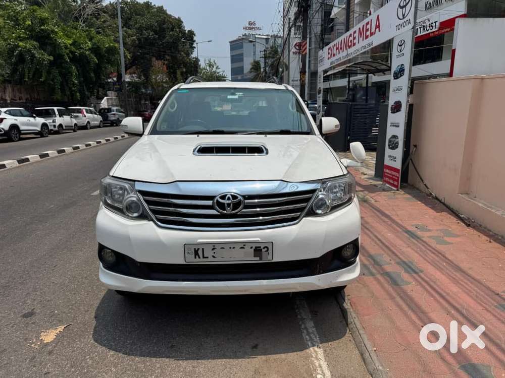Toyota Fortuner 3.0 4x4 Manual, 2013, Diesel