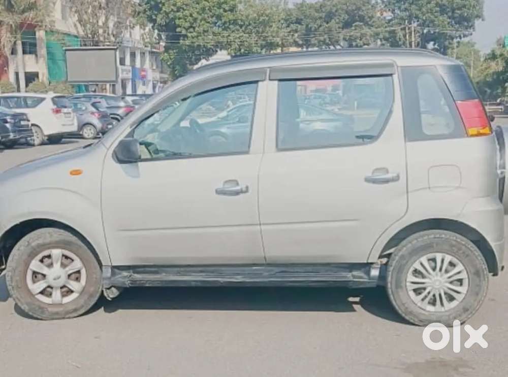 Mahindra Quanto 2013