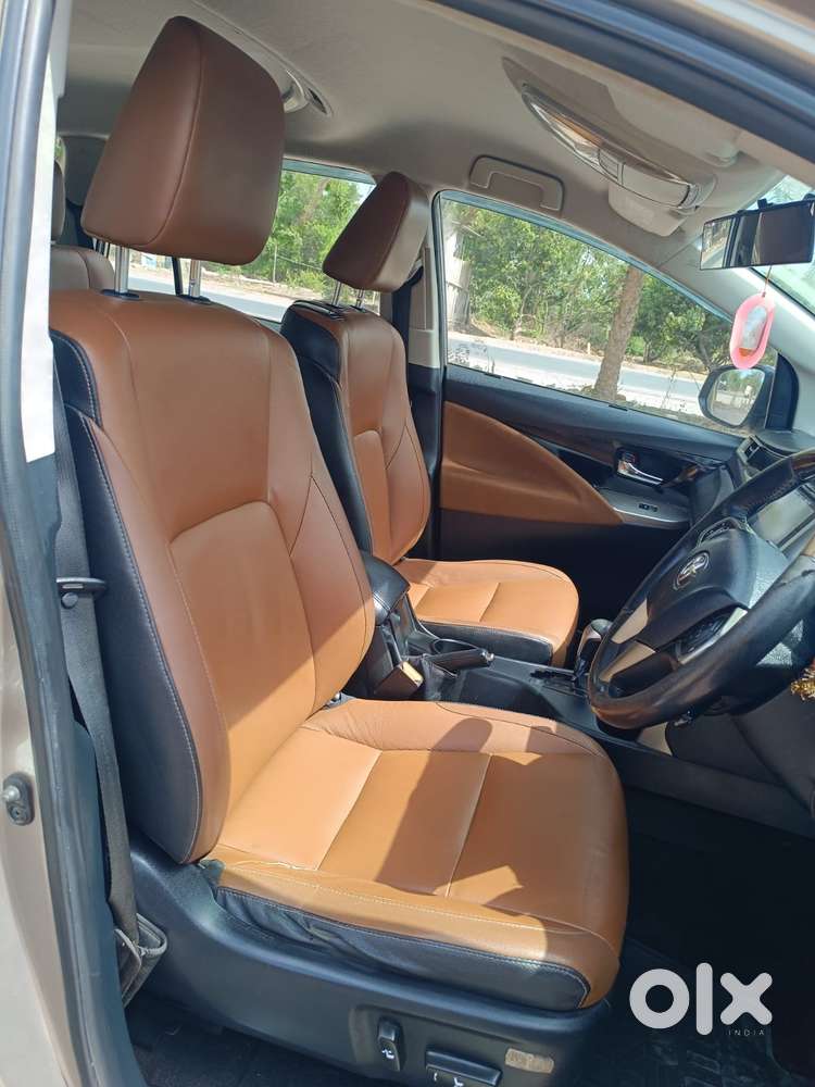 Toyota Innova Crysta 2.8z Automatic, 2016, Diesel