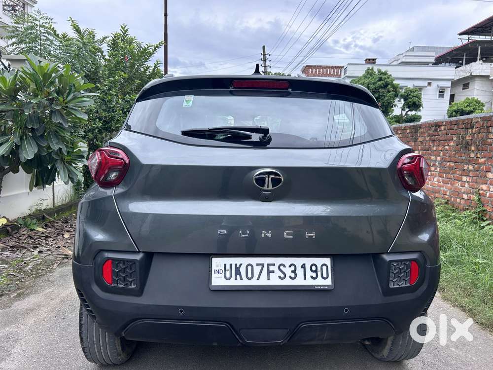 Tata Punch 1.2 Revotron Creative Ira Dual Tone, 2024, Petrol