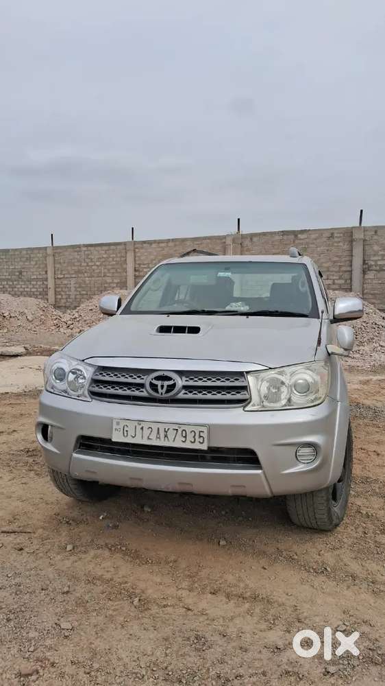 Toyota Fortuner Diesel Manual 2012