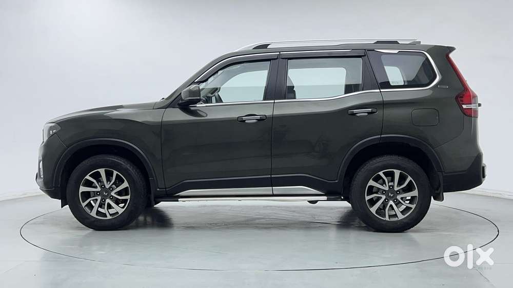 Mahindra Scorpio N Z8 L Petrol At 7 Str, 2023, Petrol