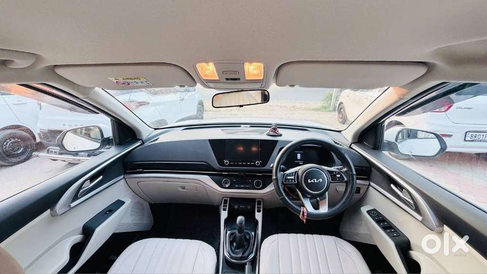 Kia Carens 1.4 Prestige Plus Turbo 7 Str, 2024, Petrol