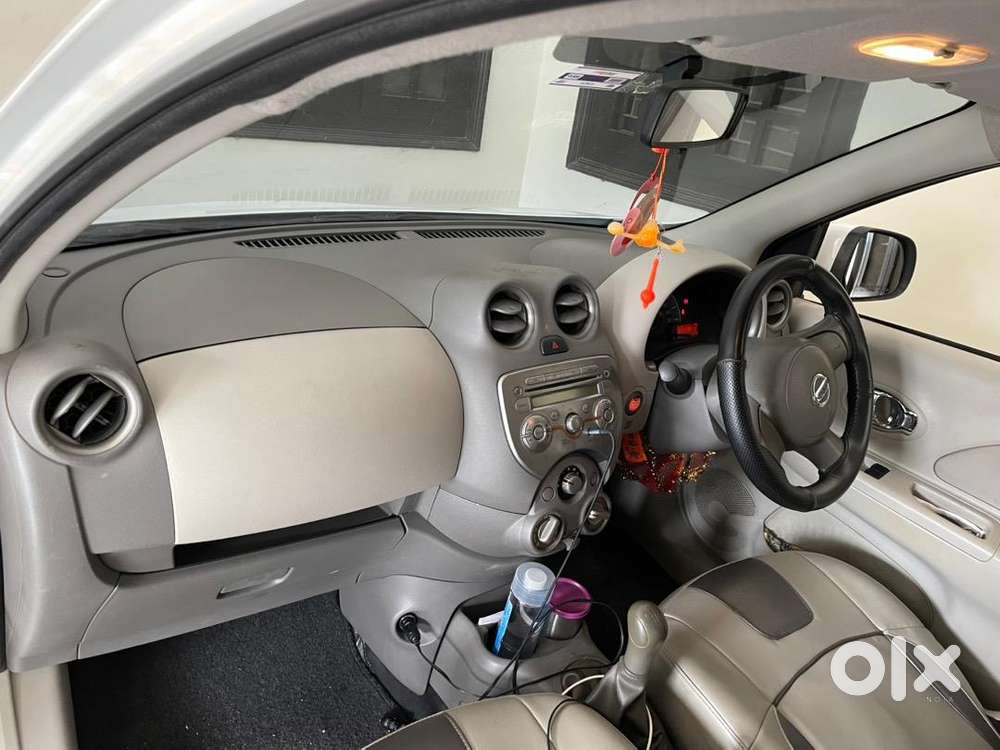 Nissan Diesel Car 2011