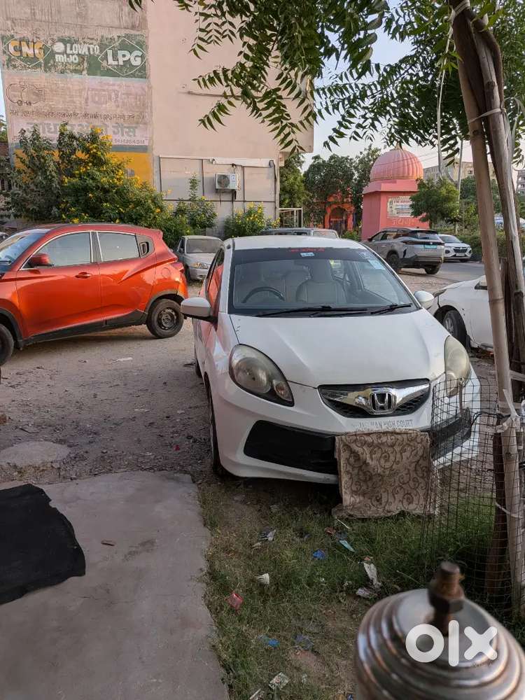 Honda Brio Mt 2013
