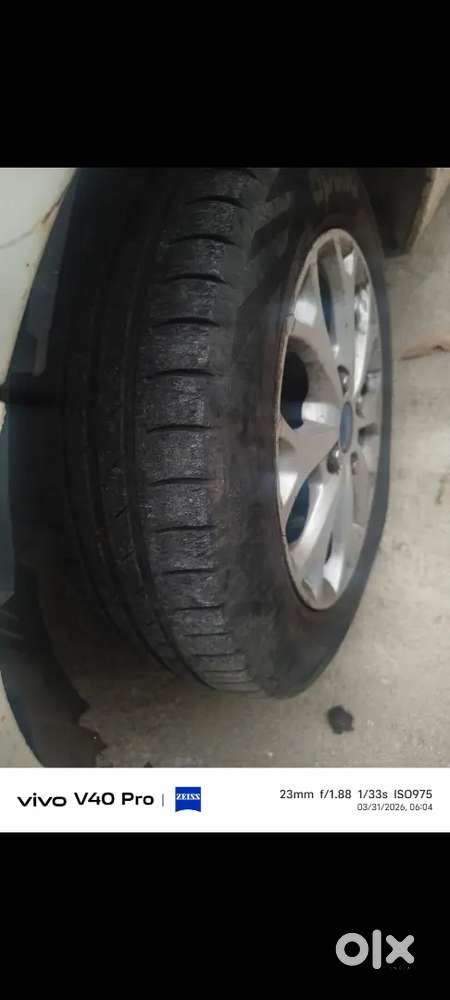 Ford Figo Desile 2013 Two Air Bags Titanium Topend Well Maintained