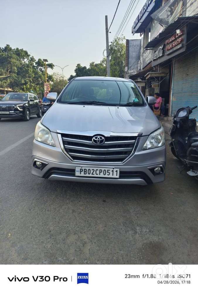 Toyota Innova 2.5 V 7 Str, 2015, Diesel