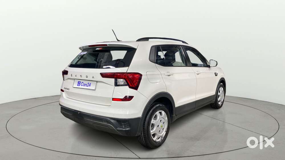 Skoda Kushaq 1.0 Tsi Active, 2022, Petrol