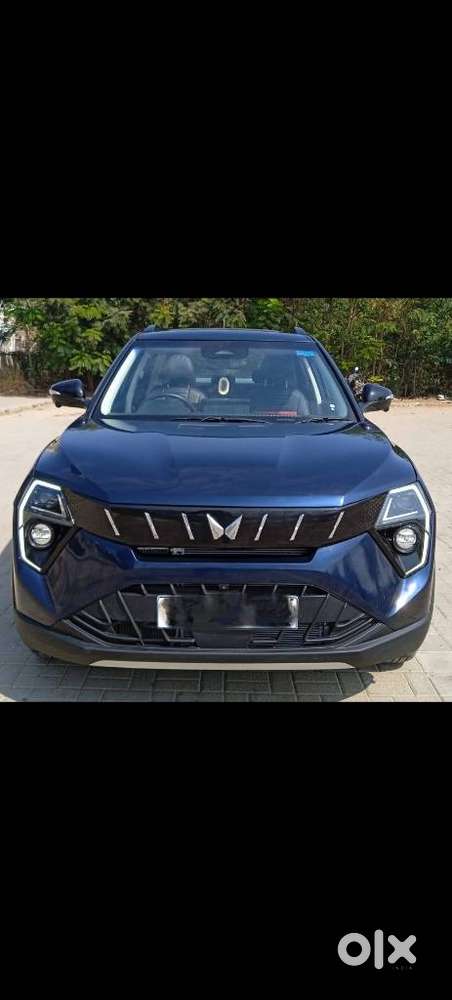 Mahindra Xuv 3xo Ax5l 1.2 Petrol At, 2024, Lpg
