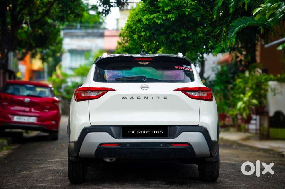 Nissan Magnite 1.0 Xv, 2022, Petrol