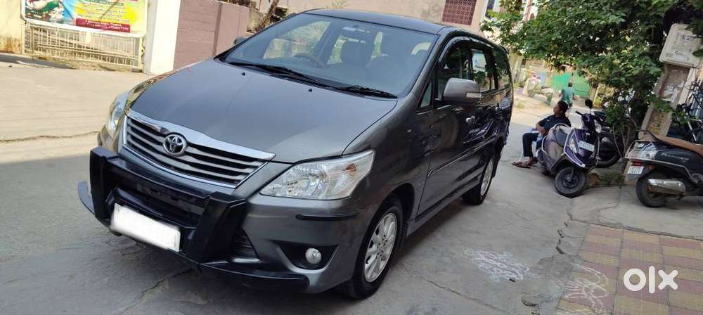 Toyota Innova 2.5 V 7 Str, 2012, Diesel