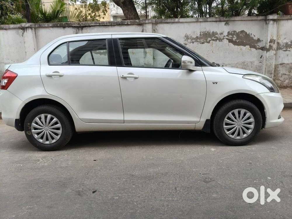 Maruti Suzuki Swift Dzire 1.2 Vxi Bsiv, 2015, Petrol