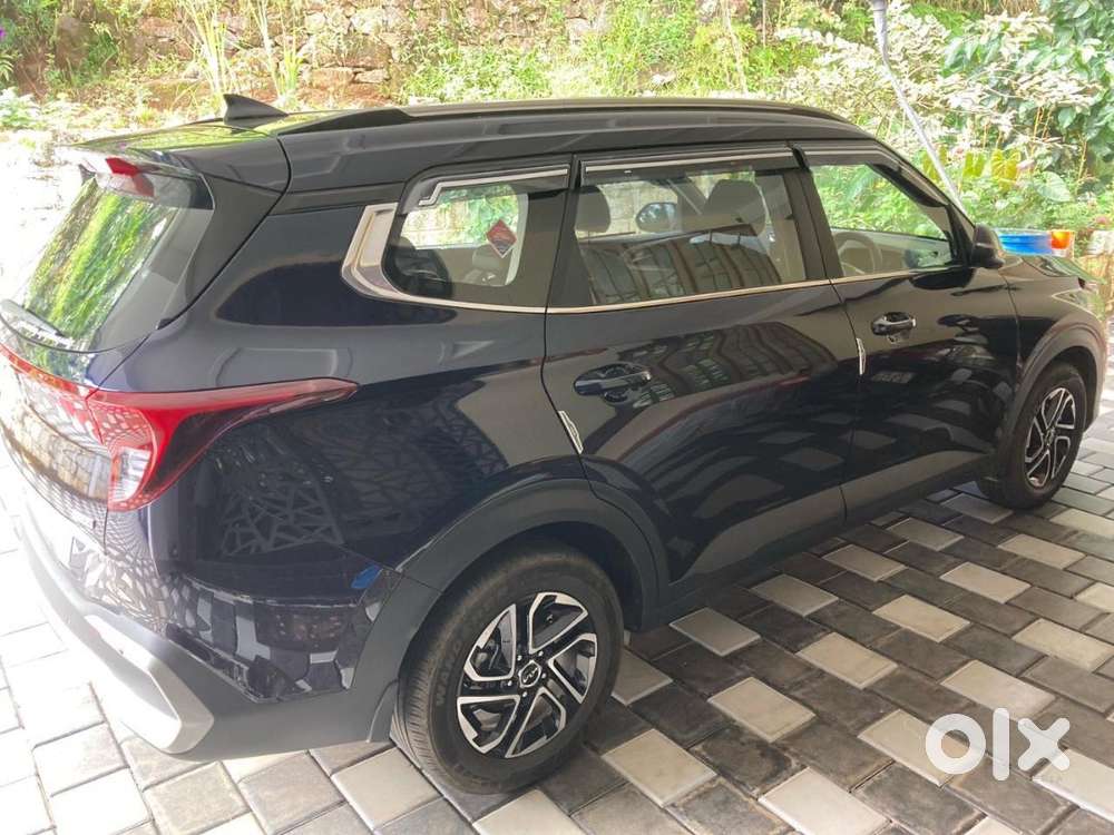 Kia Carens 2022 Prestige Plus Imperial Blue Manual