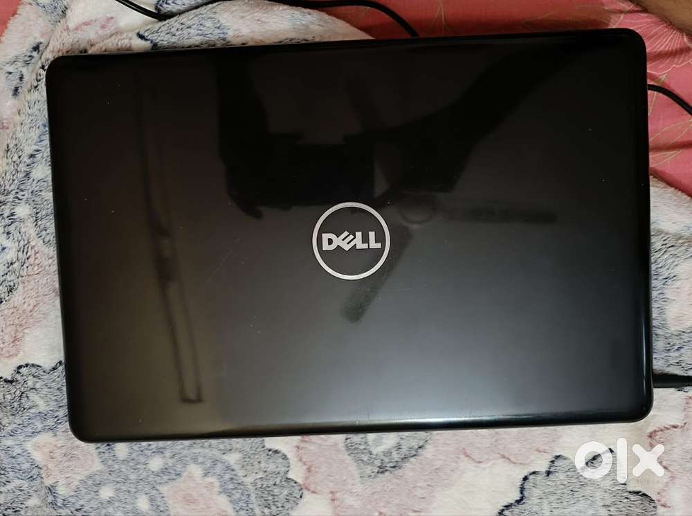 Dell inspiron 15 5000 / 15.6 FHD  ₹25000 Message for grab the deal